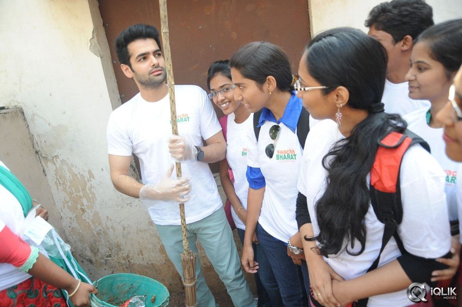 Ram-Pothineni-Joins-Swachh-Bharath-Campaign
